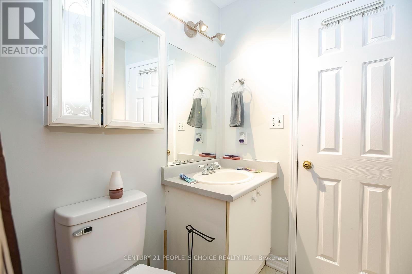 90 WHITE TAIL CRESCENT - 42