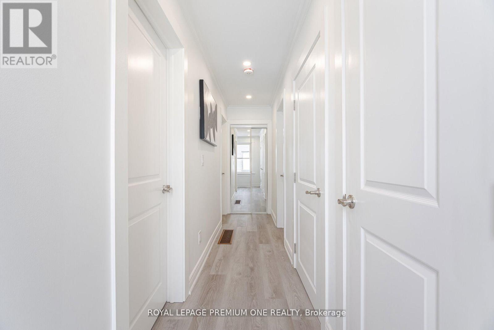 71 MILL STREET S - 18