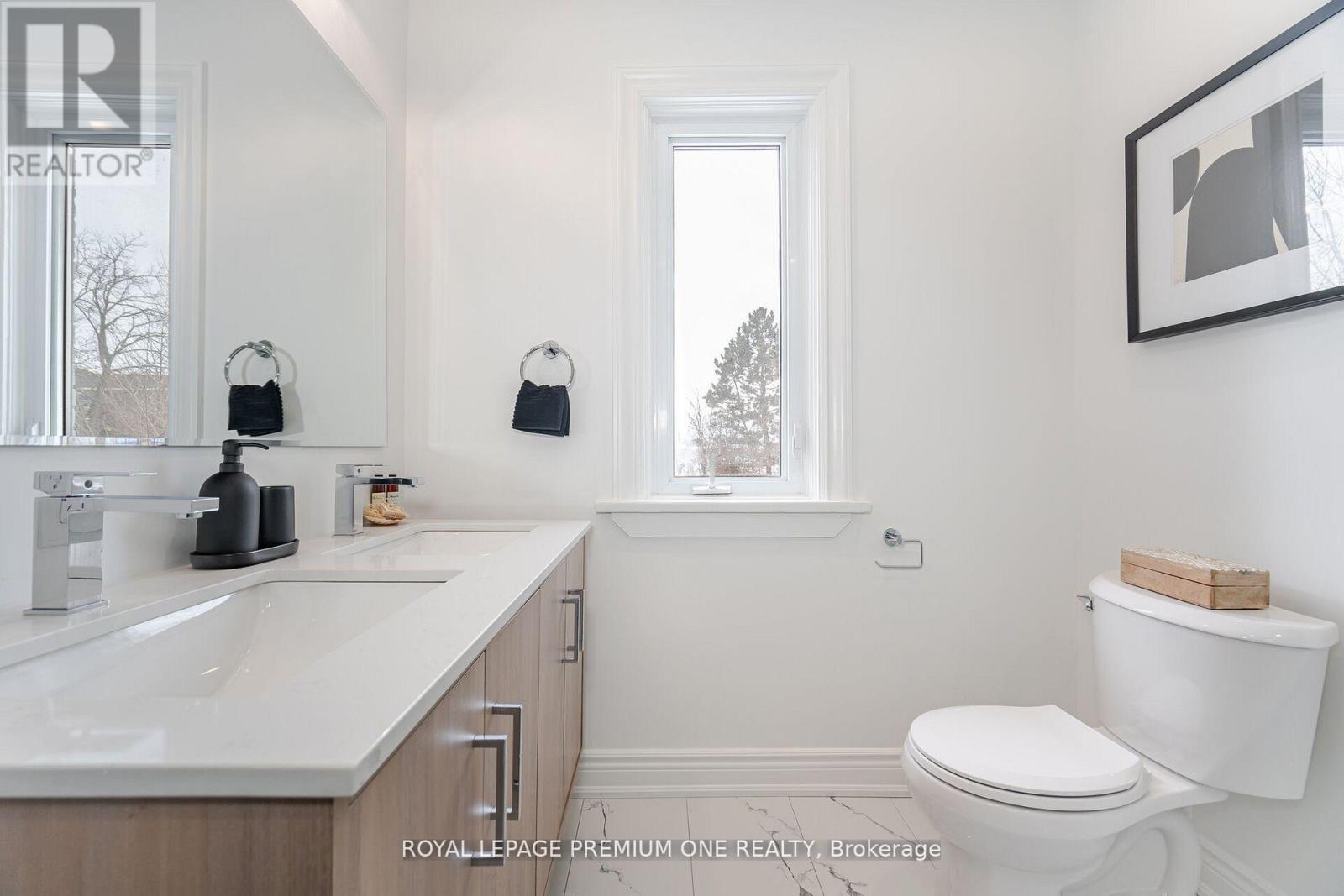 71 MILL STREET S - Image 30