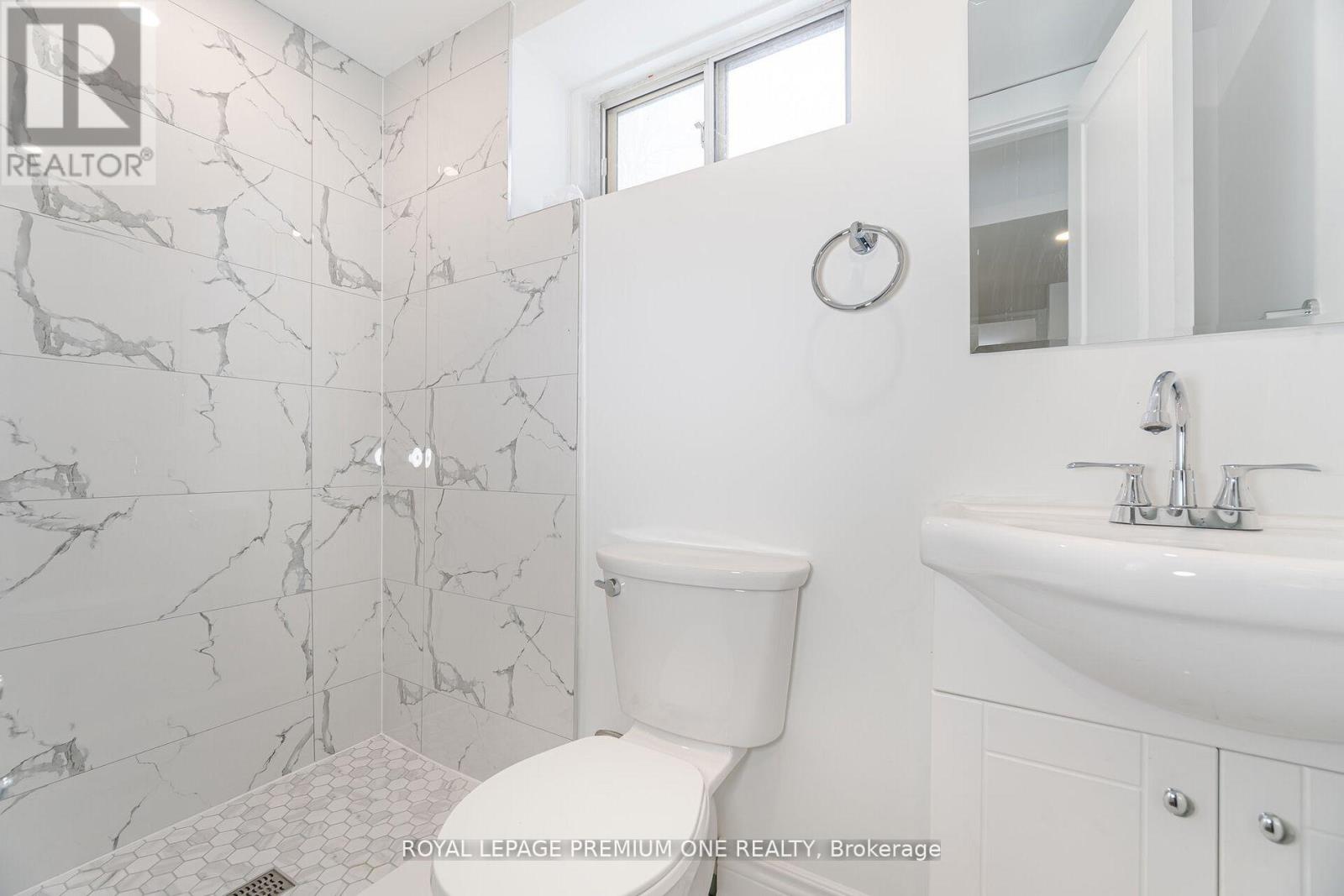 71 MILL STREET S - Image 36