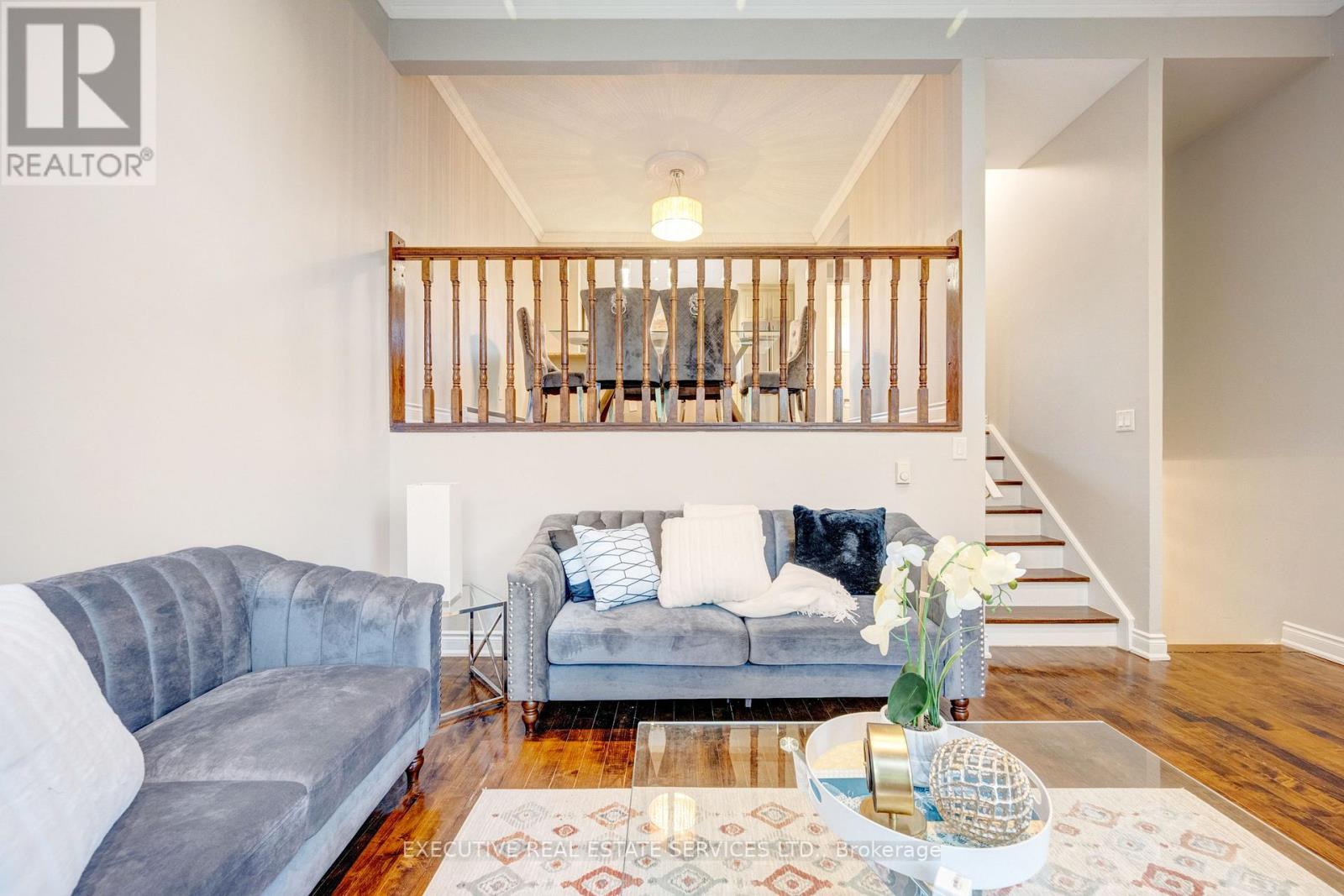 68 BRIAR PATH NW - 4