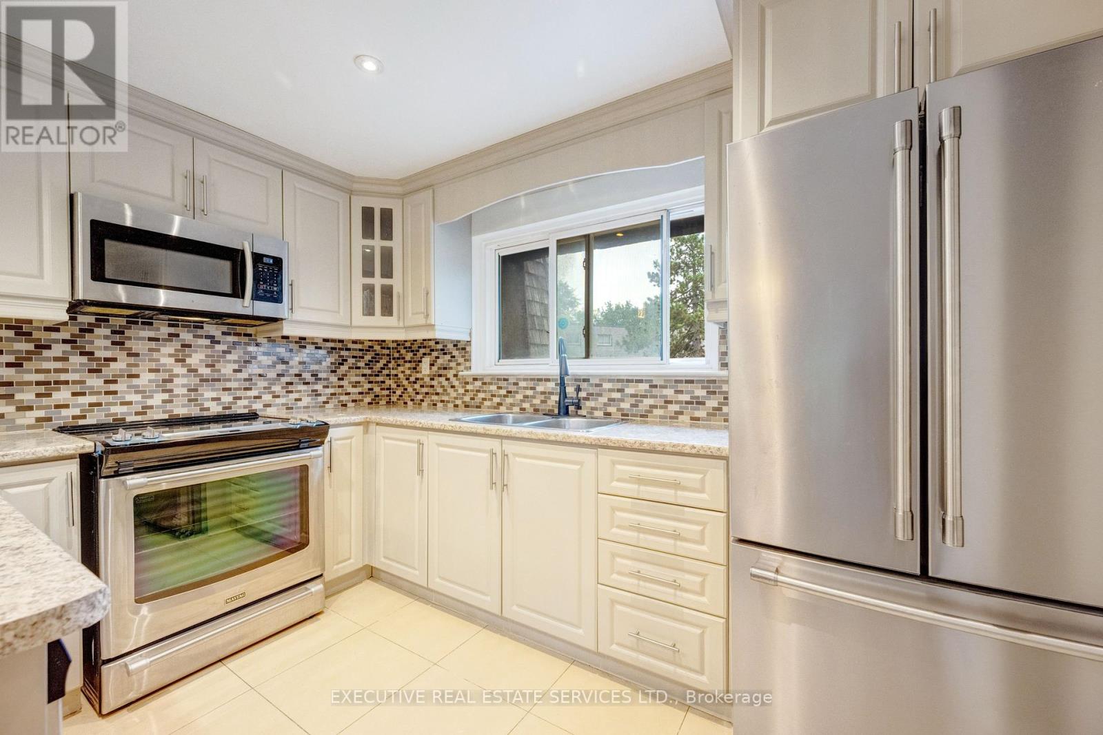 68 BRIAR PATH NW - 8