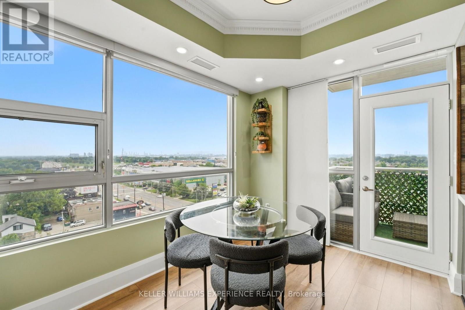 #903 2464 WESTON ROAD - 16