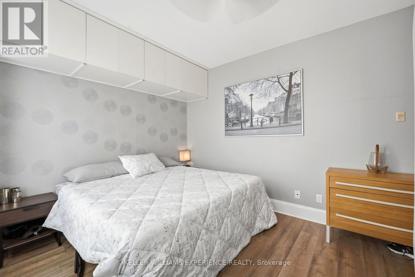 #903 2464 WESTON ROAD - 18