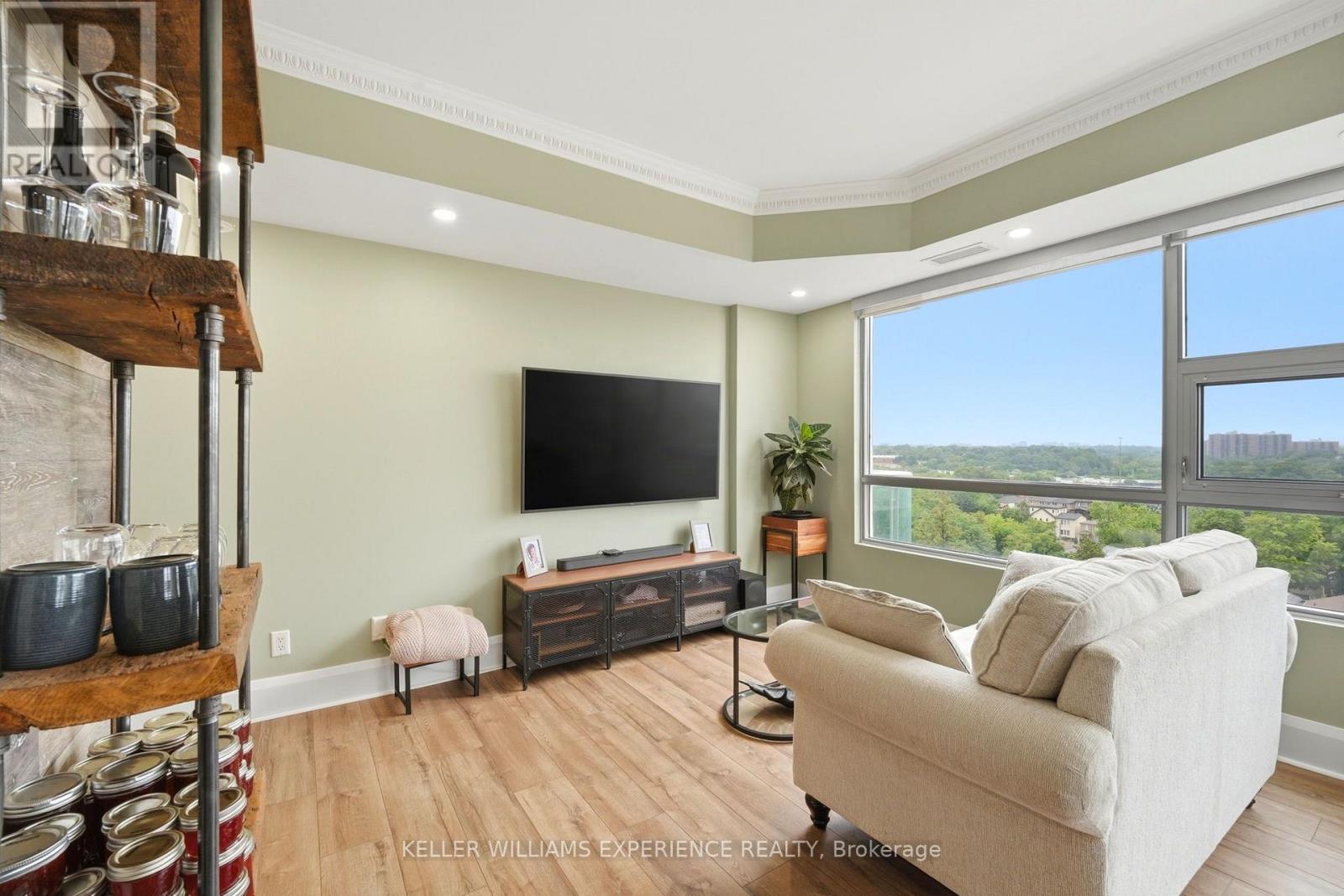 #903 2464 WESTON ROAD - 8