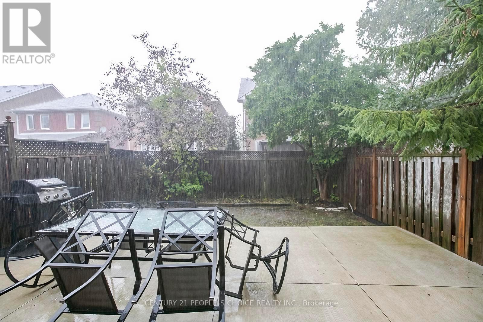90 WHITE TAIL CRESCENT - 43