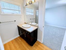 4pc Bathroom - 131 Southview Crescent, Winnipeg, MB R3Y0E9 Photo 12
