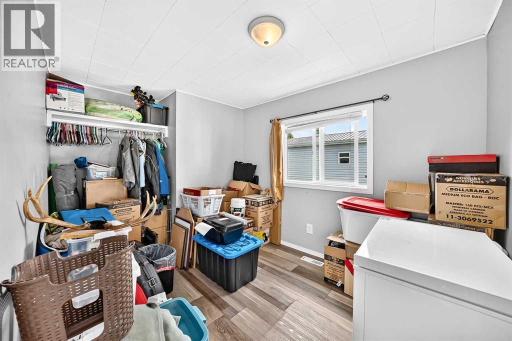 6017 52 Avenue - Photo 15