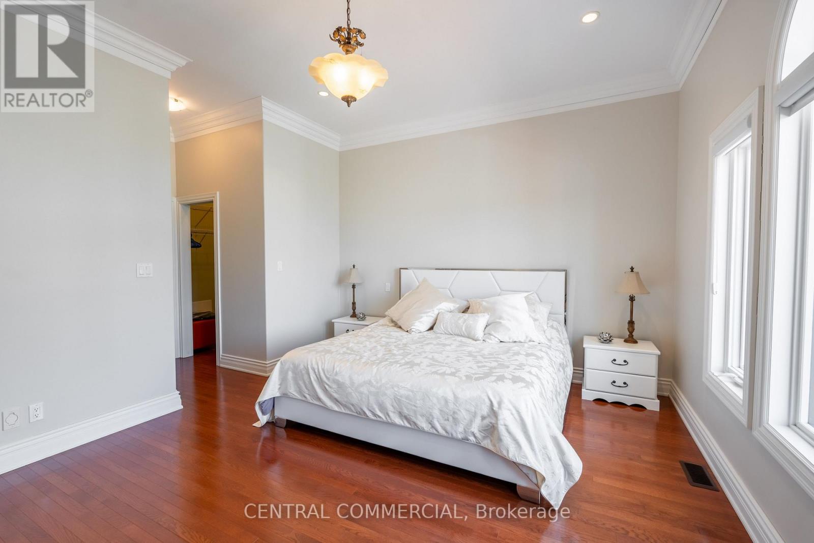 4266 BLUEPOINT DRIVE - Image 26