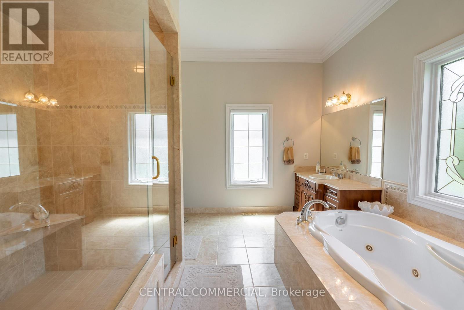 4266 BLUEPOINT DRIVE - Image 28