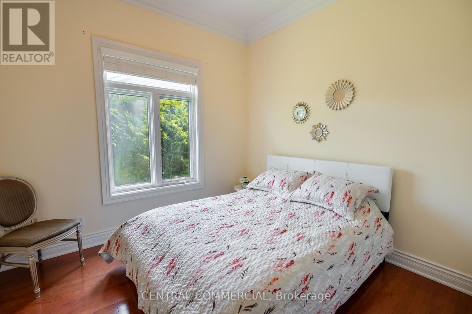 4266 BLUEPOINT DRIVE - Image 36