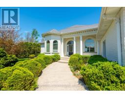 4266 Bluepoint Drive, Plympton Wyoming, ON N0N1J6 Photo 10