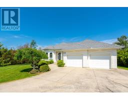 4266 Bluepoint Drive, Plympton Wyoming, ON N0N1J6 Photo 11