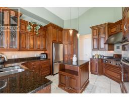4266 Bluepoint Drive, Plympton Wyoming, ON N0N1J6 Photo 19