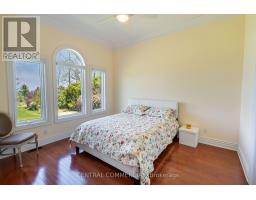 4266 Bluepoint Drive, Plympton Wyoming, ON N0N1J6 Photo 32