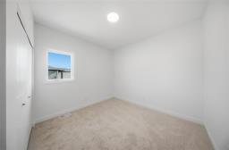 110 Rambling River Bay, Winnipeg, MB R2V5K9 Photo 9