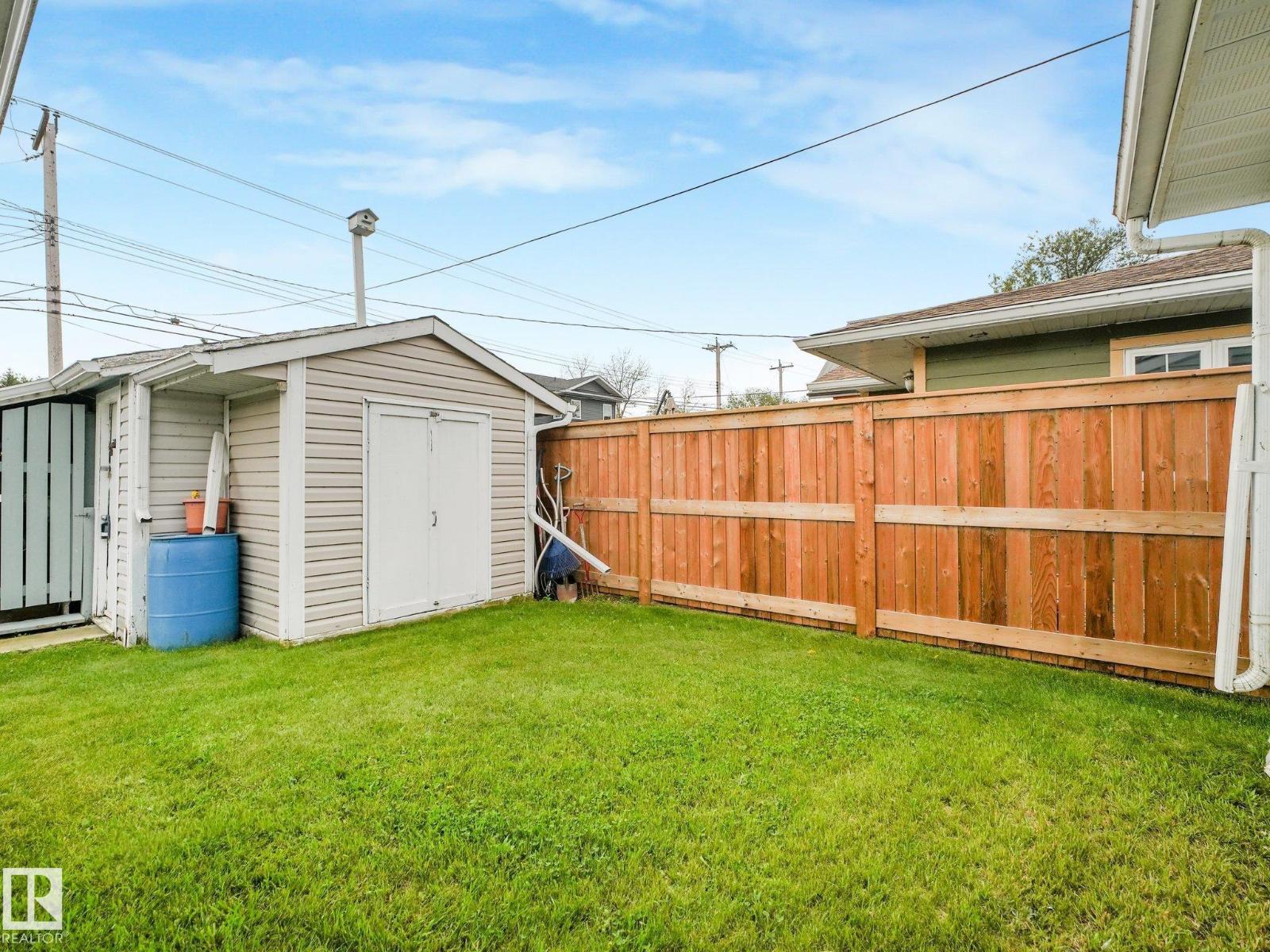 5811 51 Avenue - Photo 16