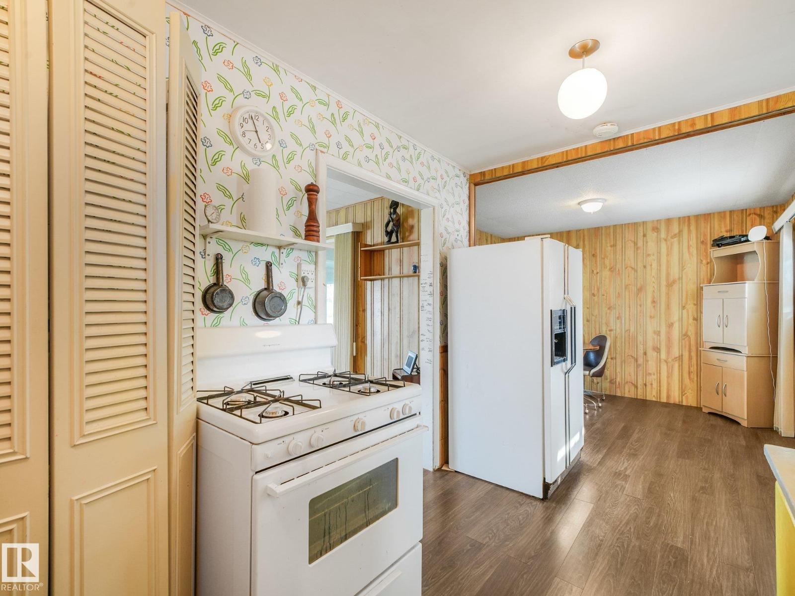 5811 51 Avenue - Photo 27
