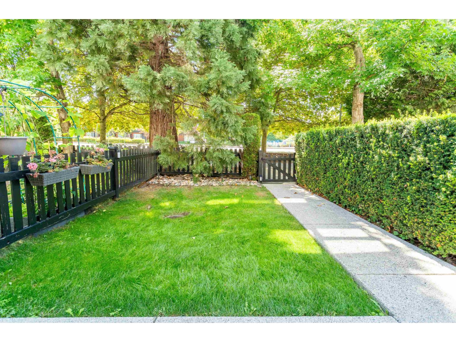 3 Bed, 2 Bath House for Sale in Surrey – 46 2450 161A STREET, Surrey – MLS# R3155422 - Image 3