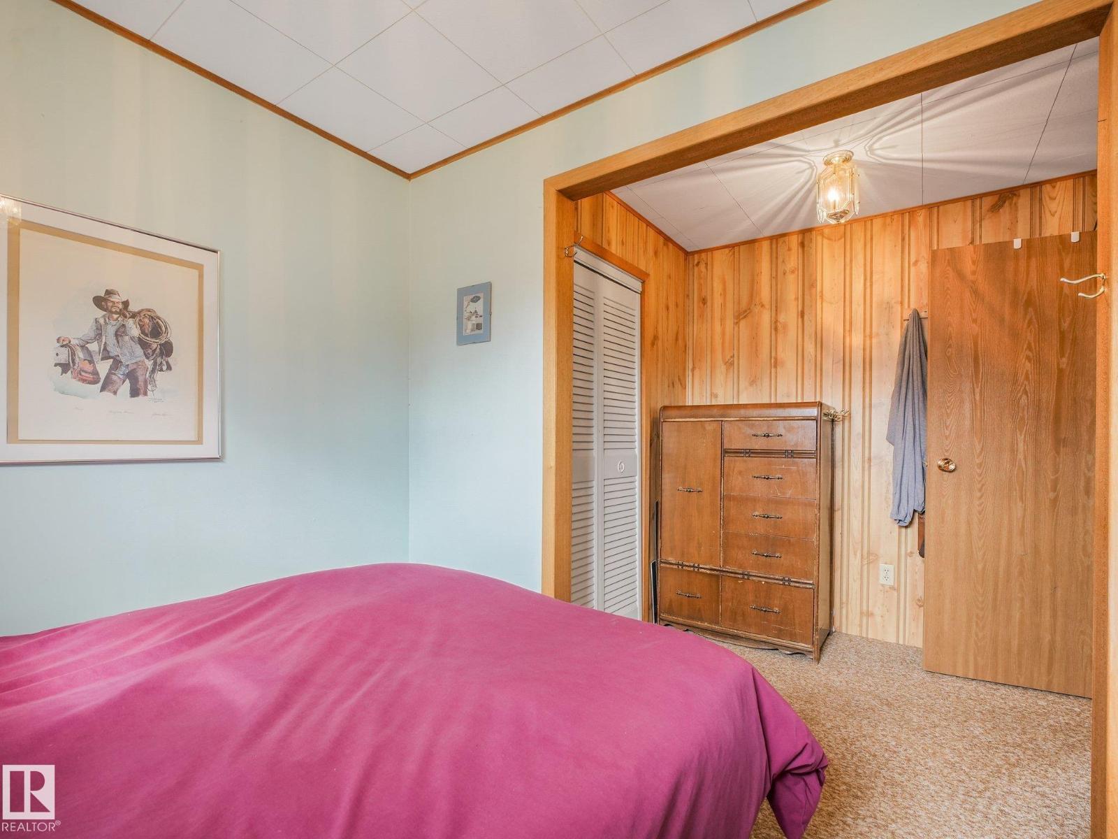 5811 51 Avenue - Photo 37