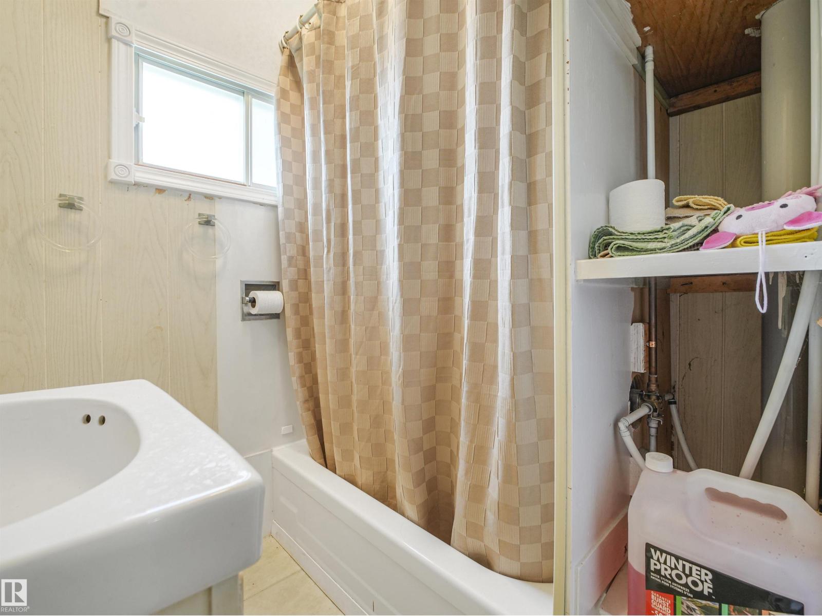 5811 51 Avenue - Photo 39