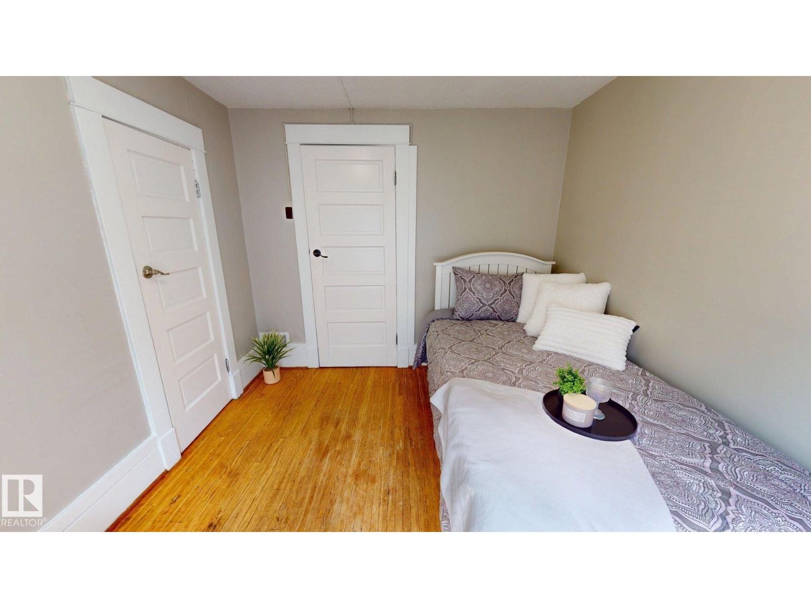 11406 66 ST NW - 17