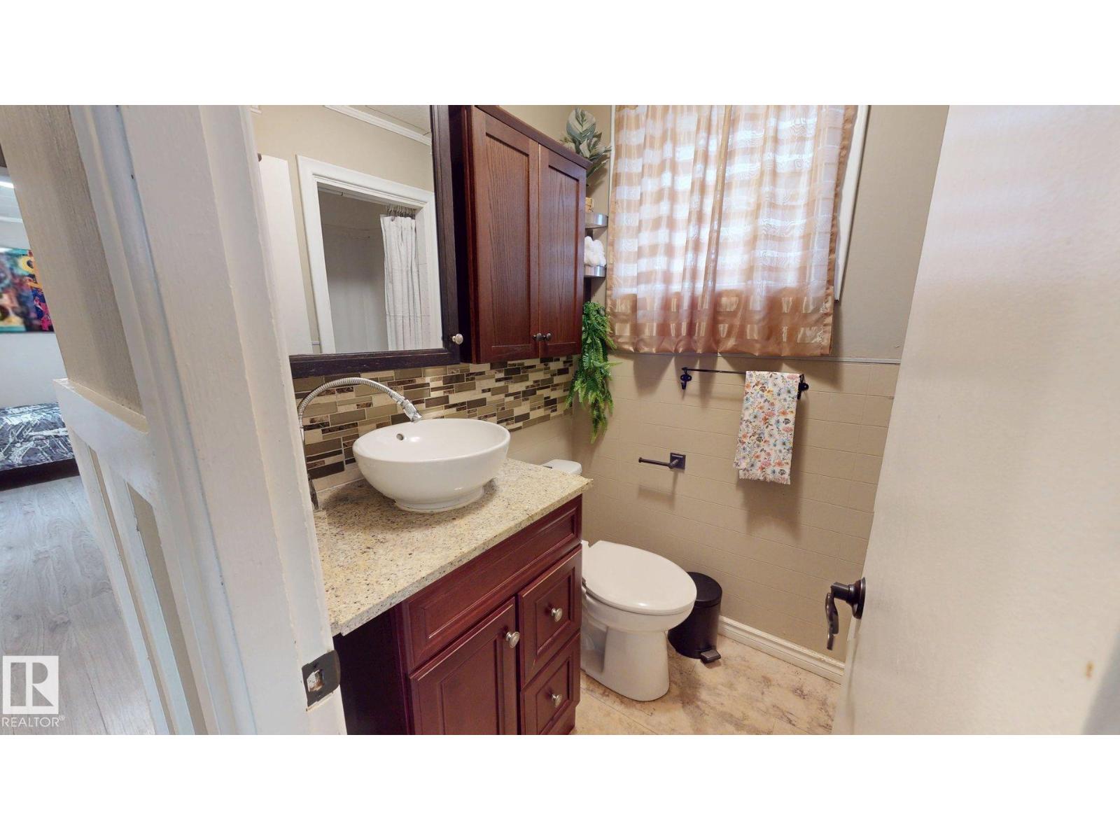 11406 66 ST NW - 20