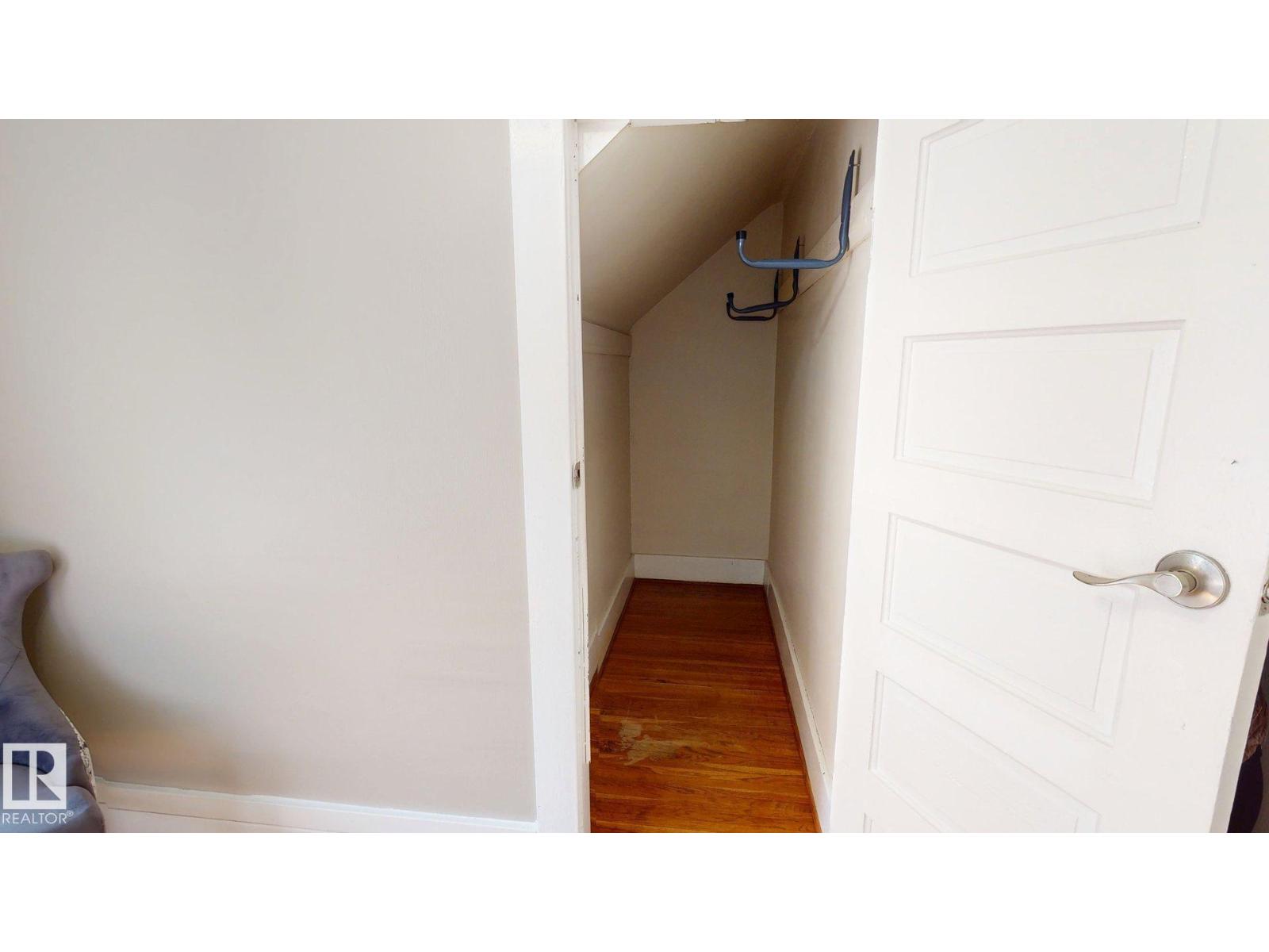11406 66 ST NW - 18