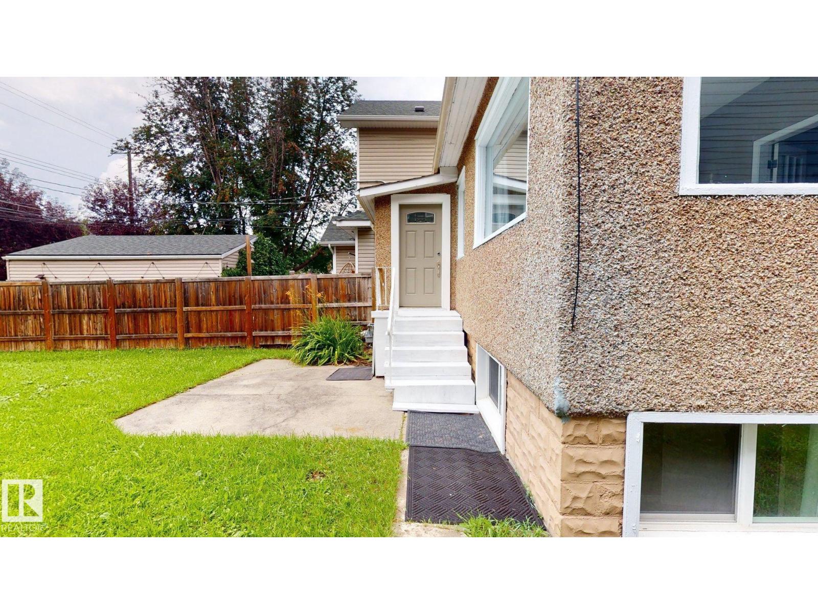 11406 66 Street NW - Photo 30