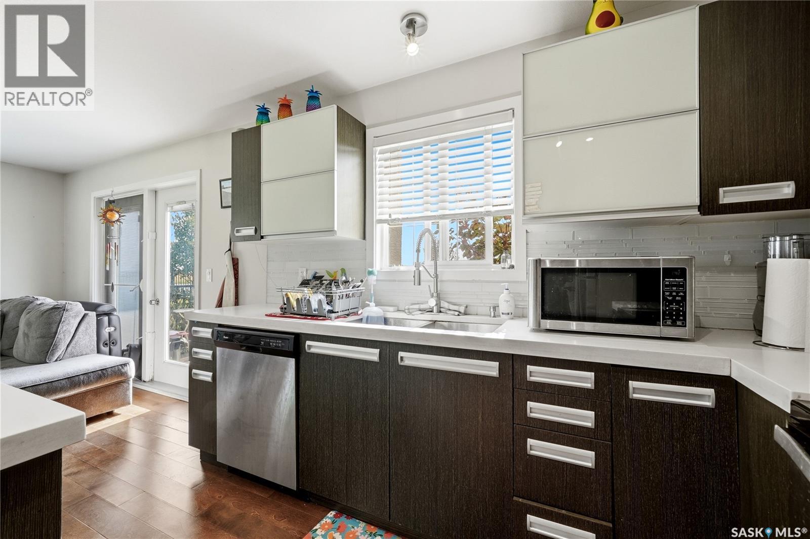#109 1545 Neville DRIVE - 10