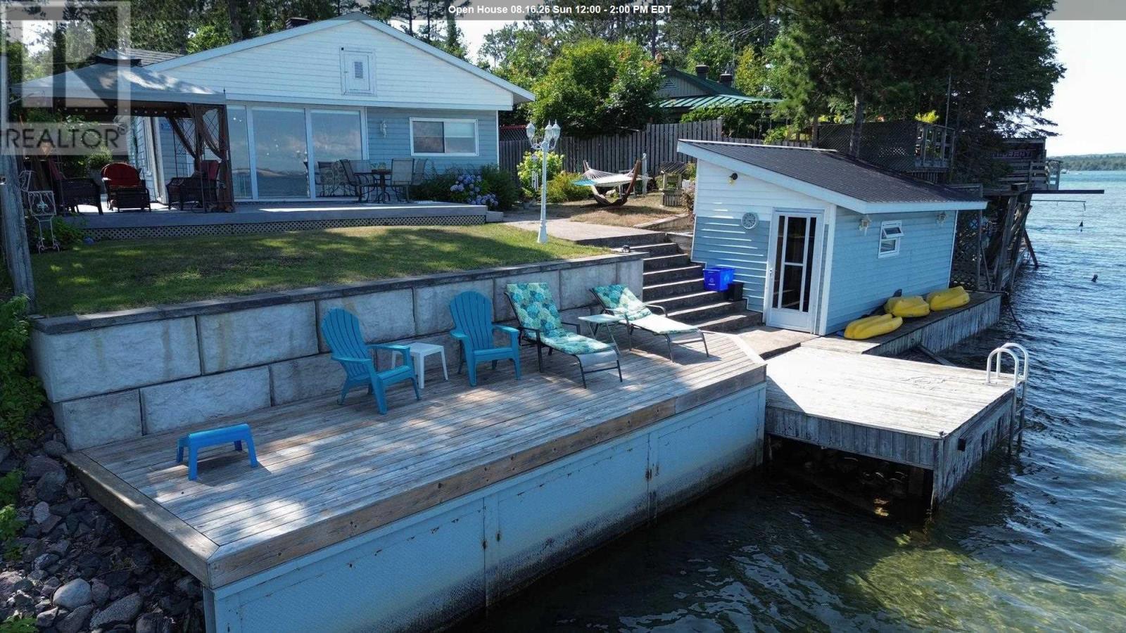 484 Red Pine DR
