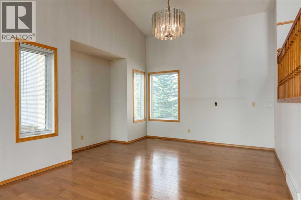 183 Edgevalley Circle NW - 4