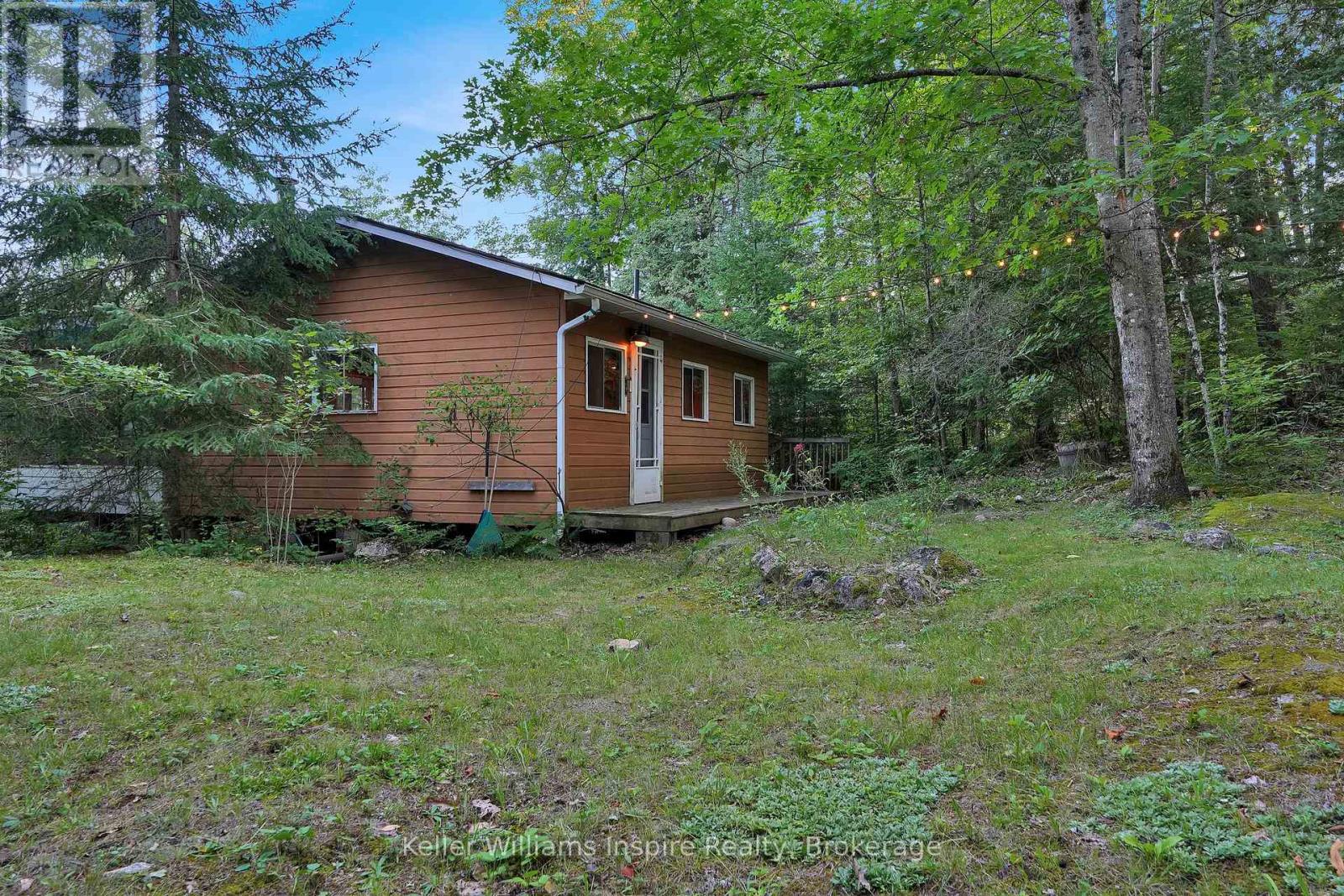 77 KINGFISHER LANE - 37
