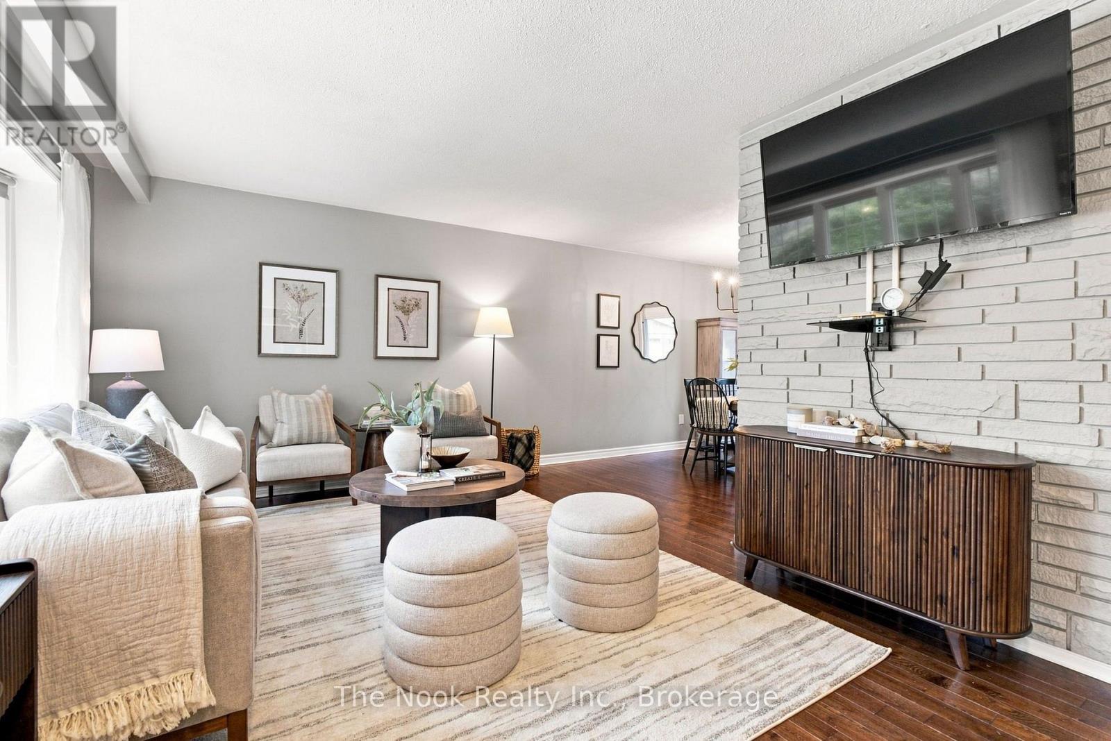 24 CEDAR RIDGE DRIVE - 12