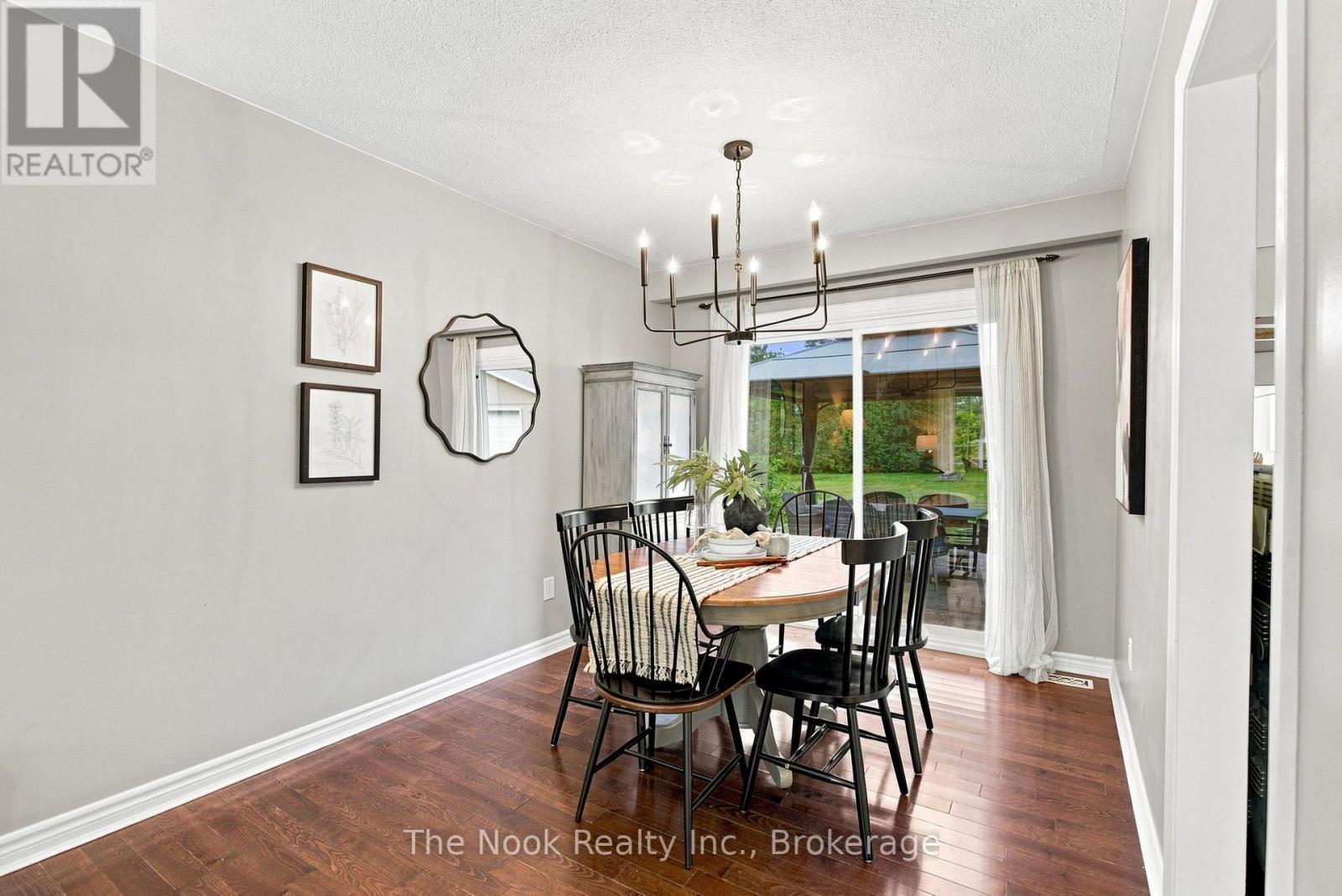 24 CEDAR RIDGE DRIVE - 16