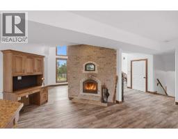 Laundry room - 39222 Highway 20, Rural Lacombe County, AB T0C0J0 Photo 11