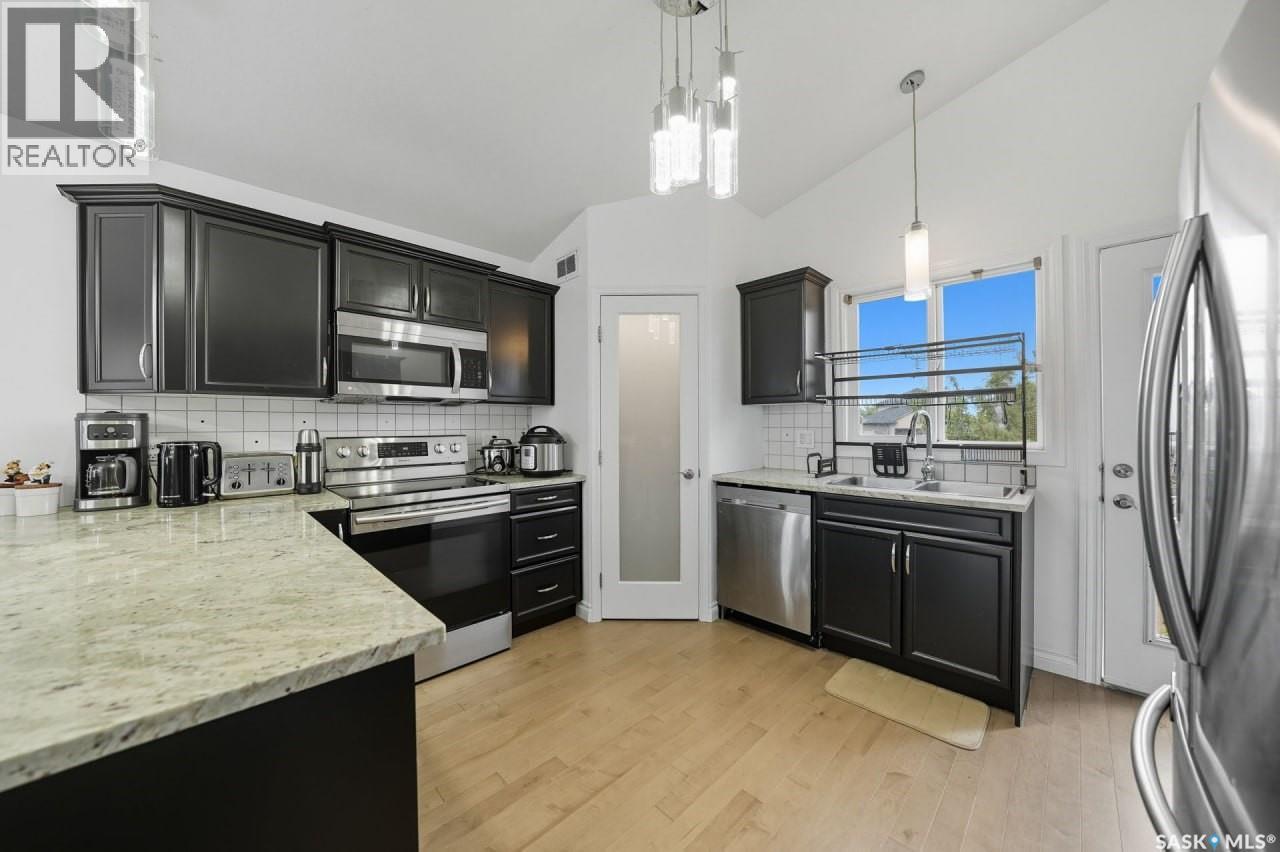 455 Hastings CRESCENT - 12