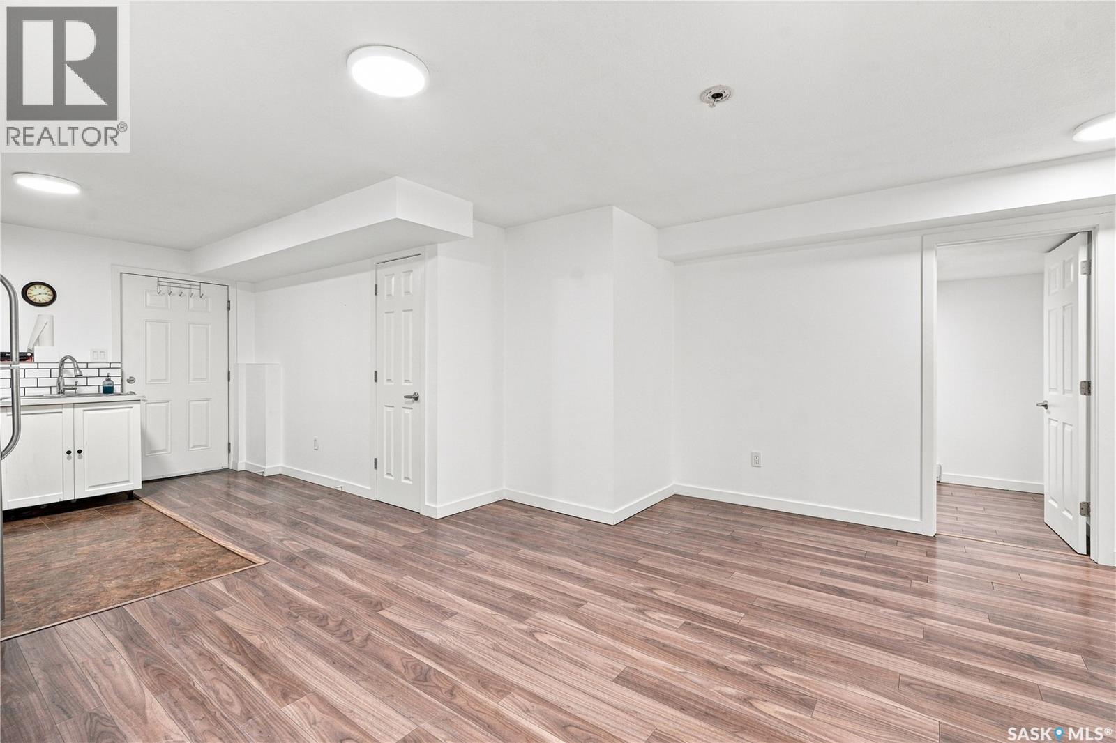 455 Hastings CRESCENT - 32
