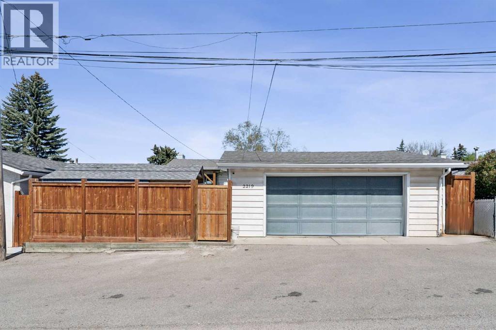 2219 Munro Drive Northeast - Photo 26