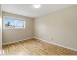 9023 95 St Nw, Edmonton, AB T6C3W7 Photo 27