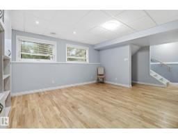 9023 95 St Nw, Edmonton, AB T6C3W7 Photo 37