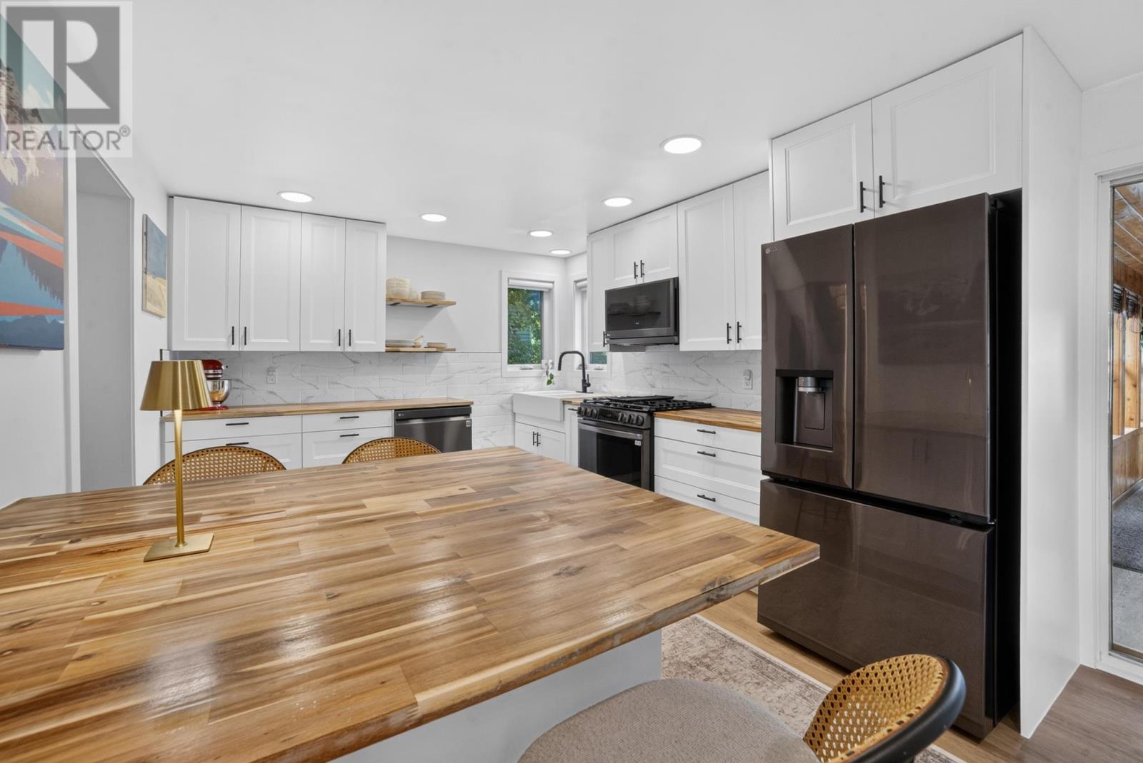 1006 PARK ST - Image 14