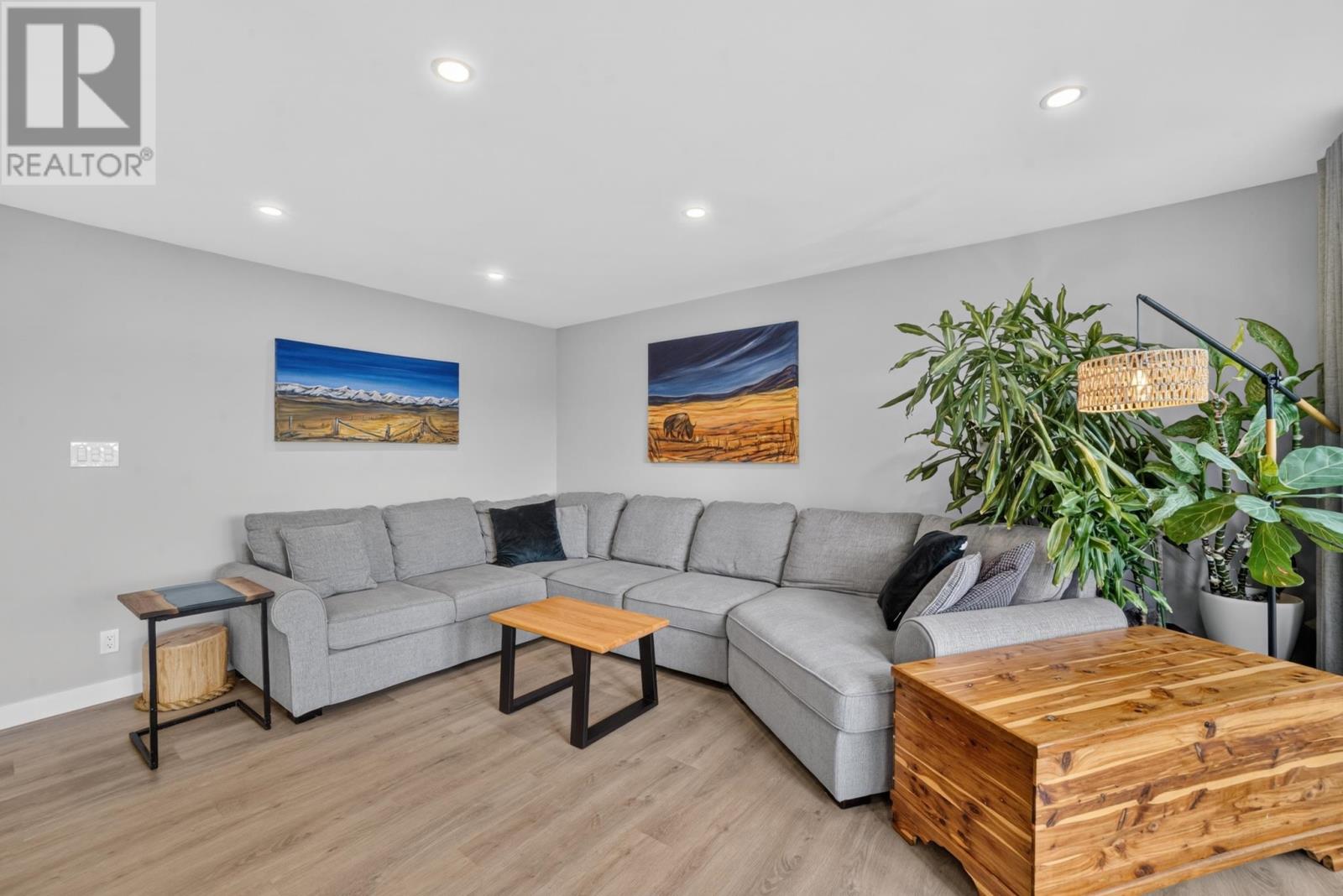 1006 PARK ST - Image 19