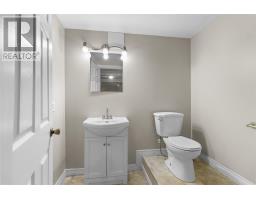 64 Canterbury Drive thumbnail 15