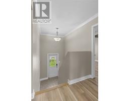 64 Canterbury Drive thumbnail 4