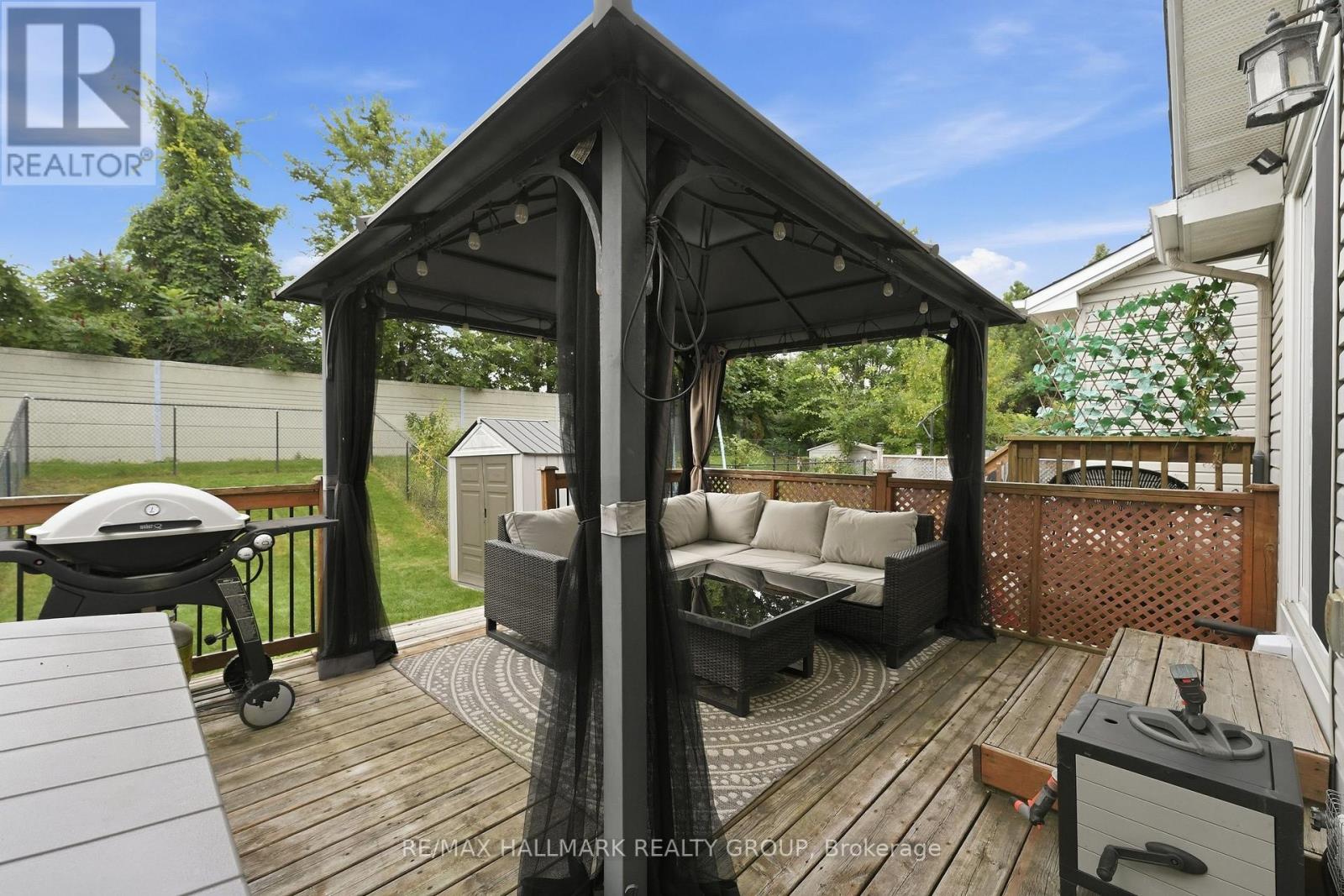 3 Bed, 3 Bath House for Sale in Ottawa – 107 BISHOPS MILLS WAY, Ottawa – MLS# X13671844 - Image 31