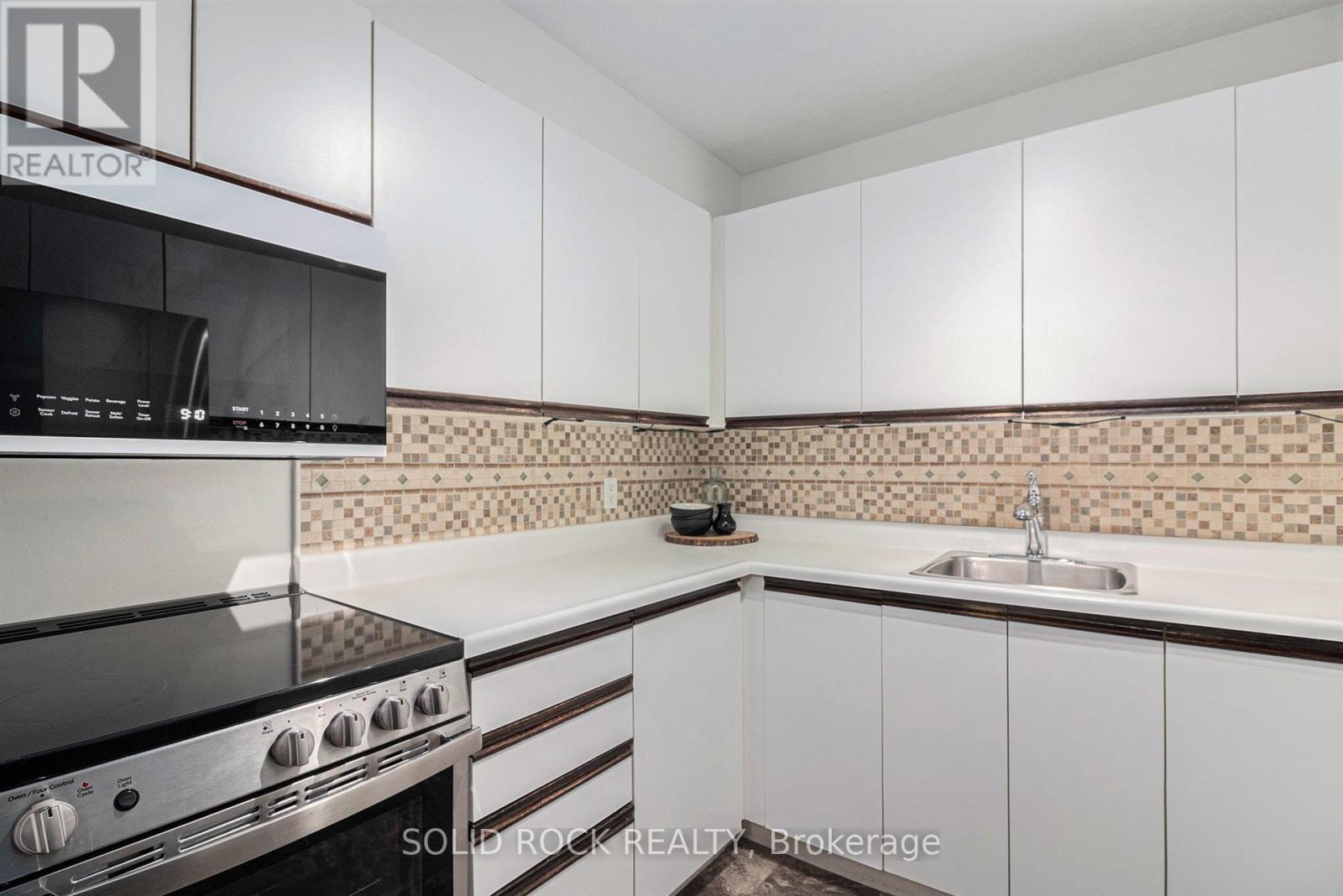 #1204 475 LAURIER AVENUE W - 13