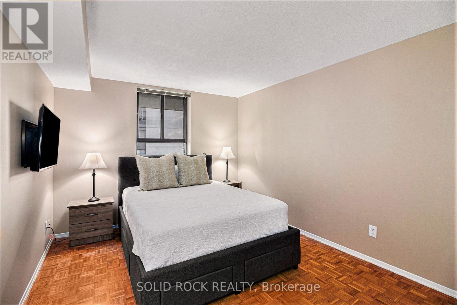 1 Bed, 1 Bath House for Sale in Ottawa – 1204 – 475 LAURIER AVENUE W, Ottawa – MLS# X13671970 - Image 17