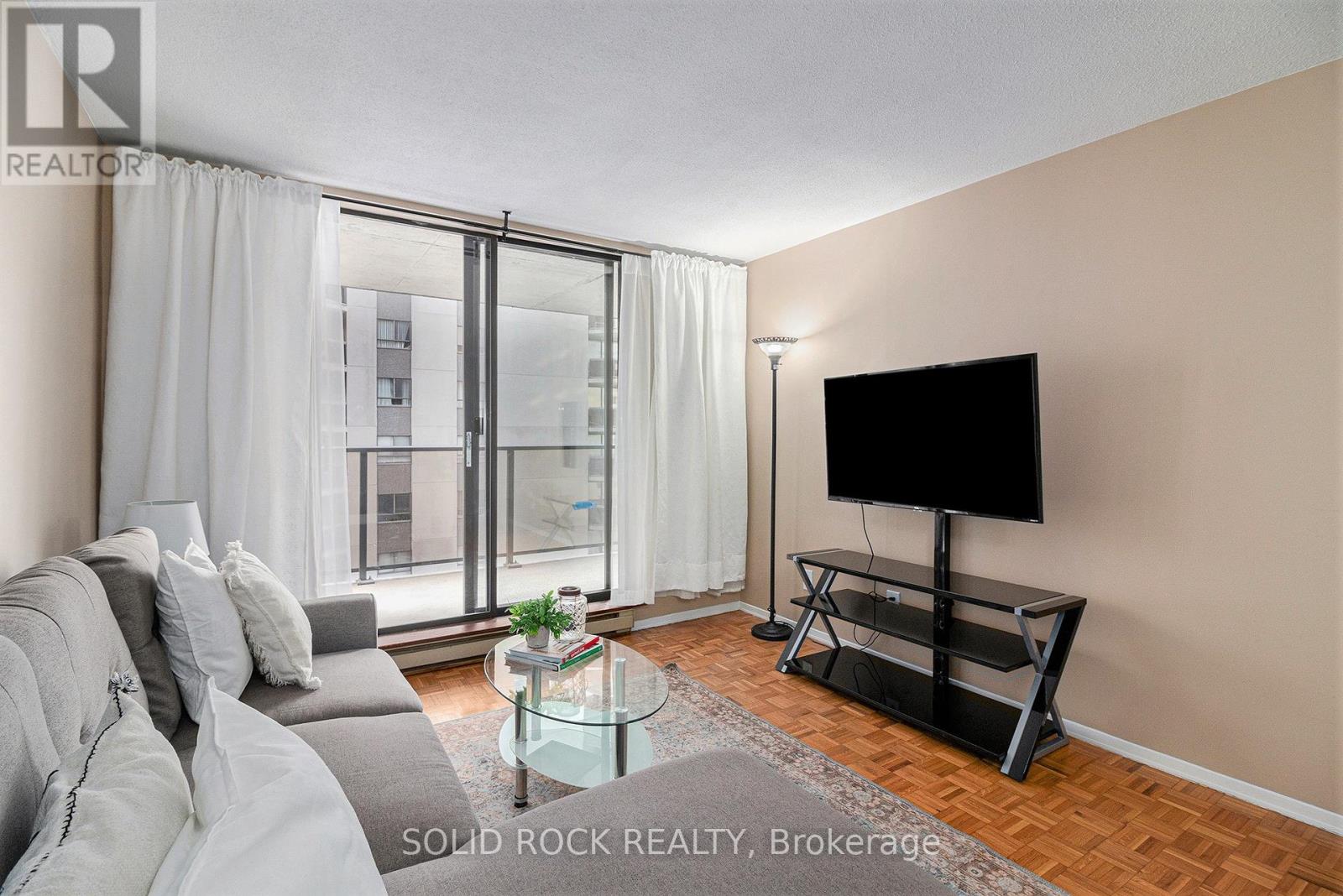 #1204 475 LAURIER AVENUE W - 6