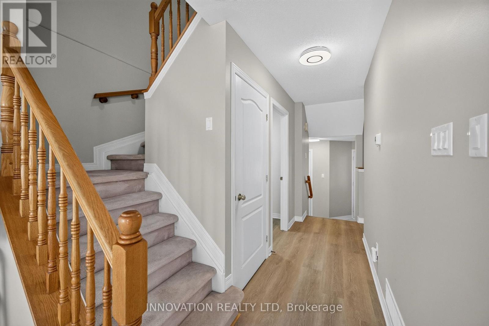 6 CRAMPTON DRIVE - 26